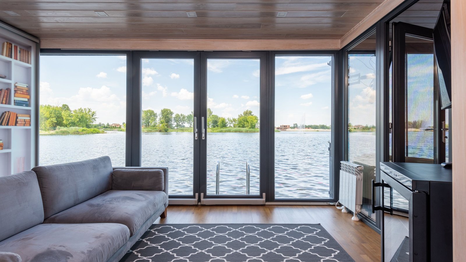 The Eleanor Skyline Living