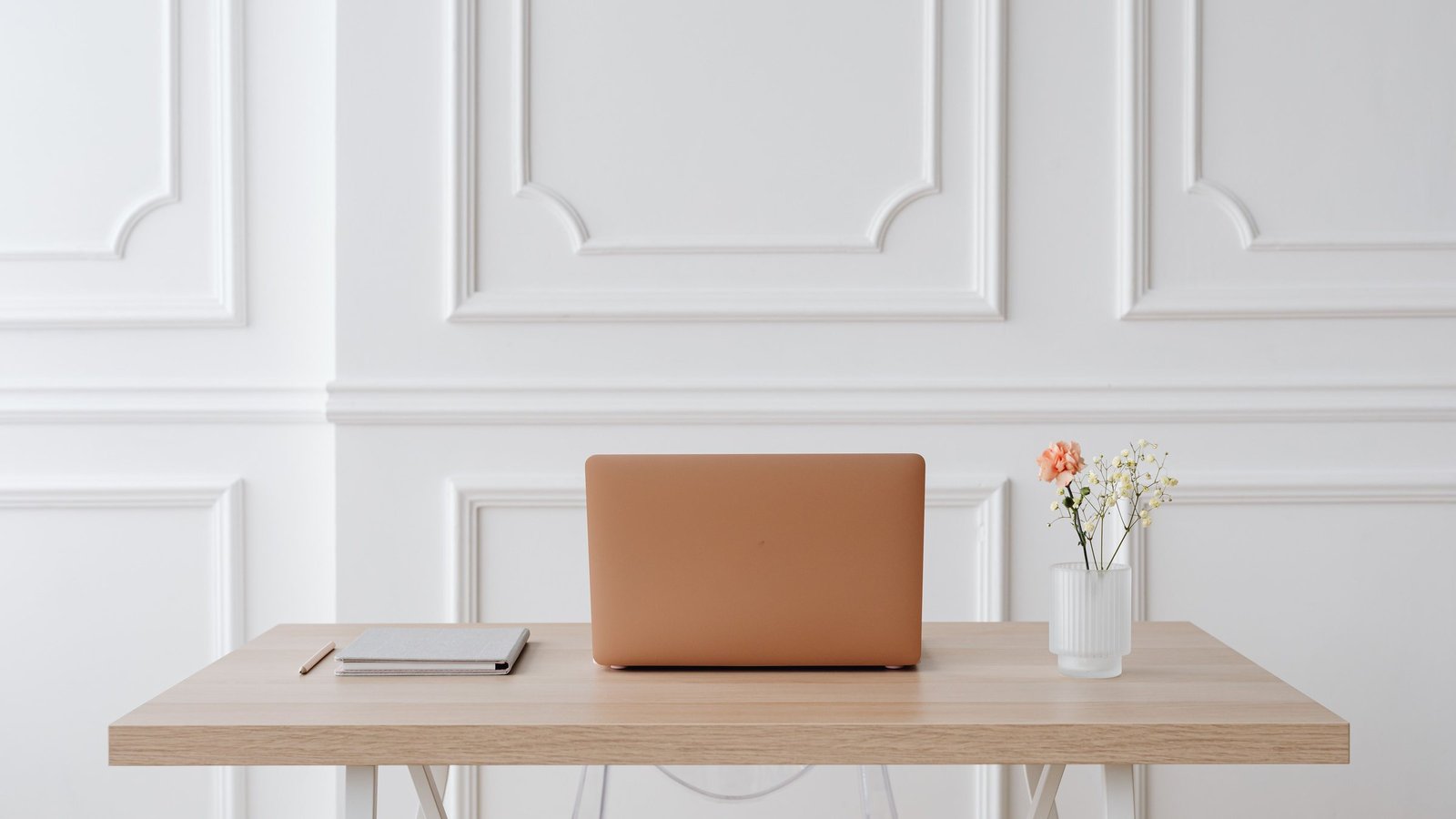 The Eleanor Work Lounge